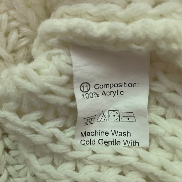 SHEIN Chunky Cropped Slouchy Turtleneck White Sweater - Size Small - Picture 8 of 8